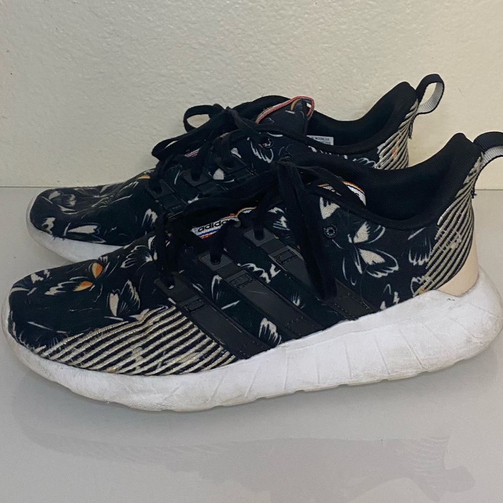 ADIDAS SIZE 7